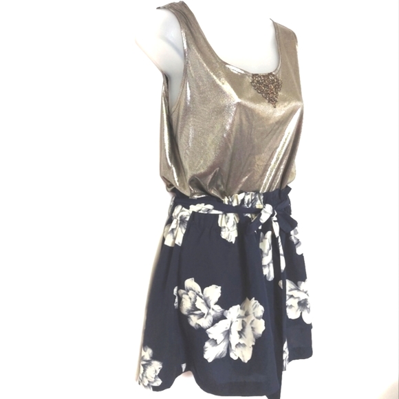 3 for $25- Gold Camisole Top, Size Large - Picture 2 of 13